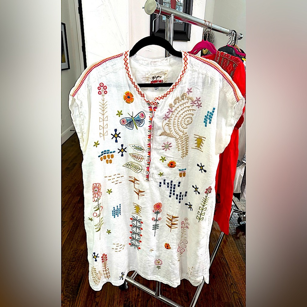 Johnnywas tunic size L